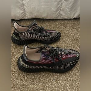 Yeezy Boost 350 V2